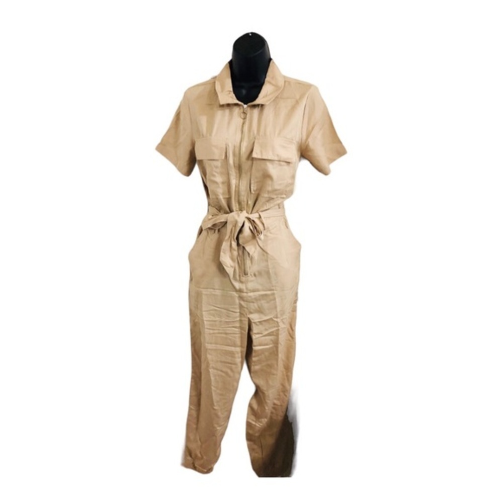 Sincerely Jules cream pocketed safari style belted zip front jumpsuit size large